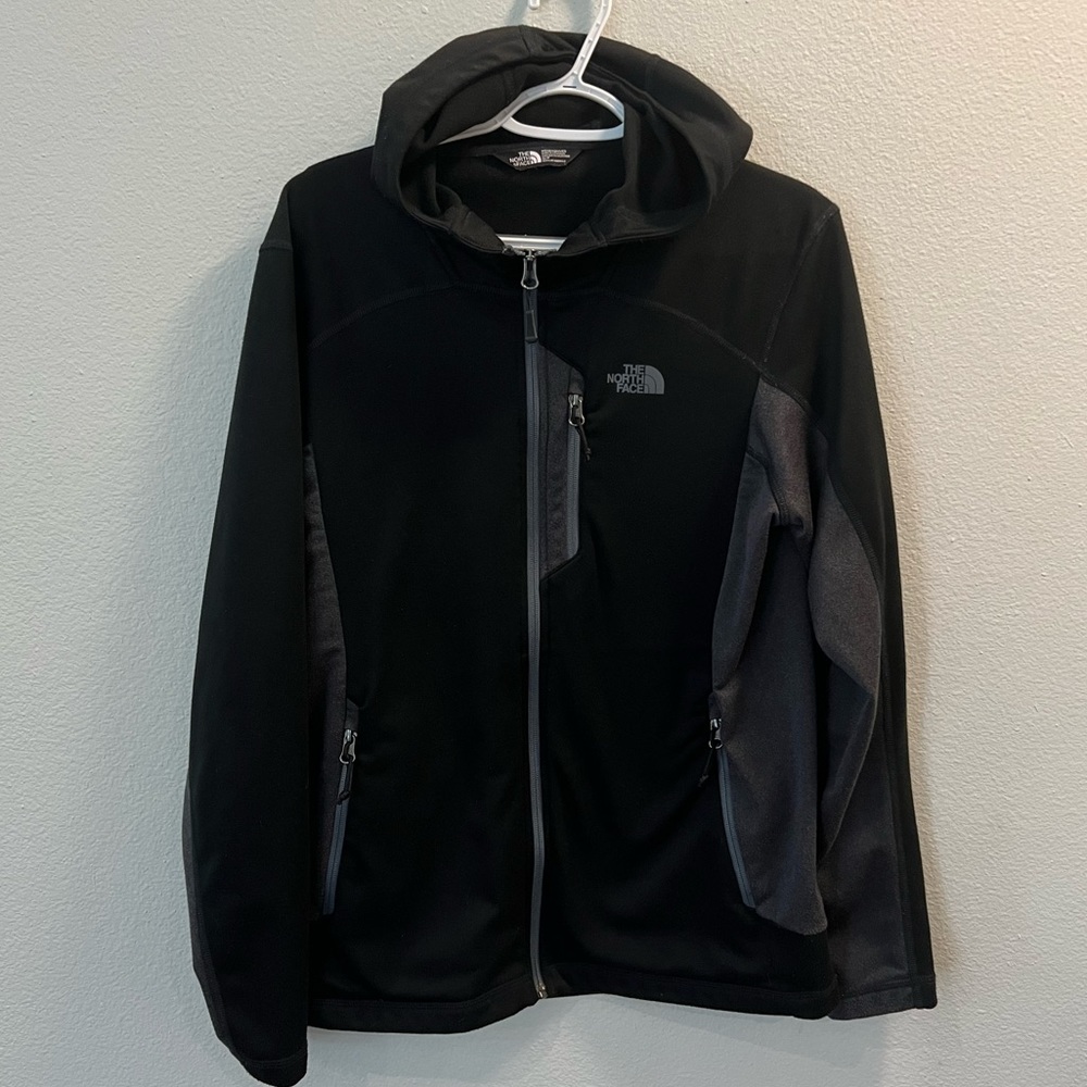 NorthFace Mens Middle weight jacket used condition size small.